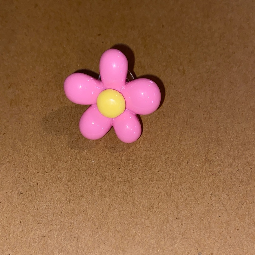 π6/$12π Plastic Flower Croc Charm